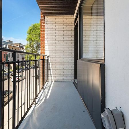 Luxurious King Suite With Balcony Montreal Exterior photo